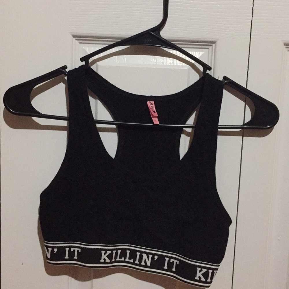 Black sports bra